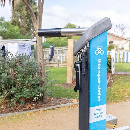 Nrma Bairnsdale Riverside Holiday Park Buitenkant foto
