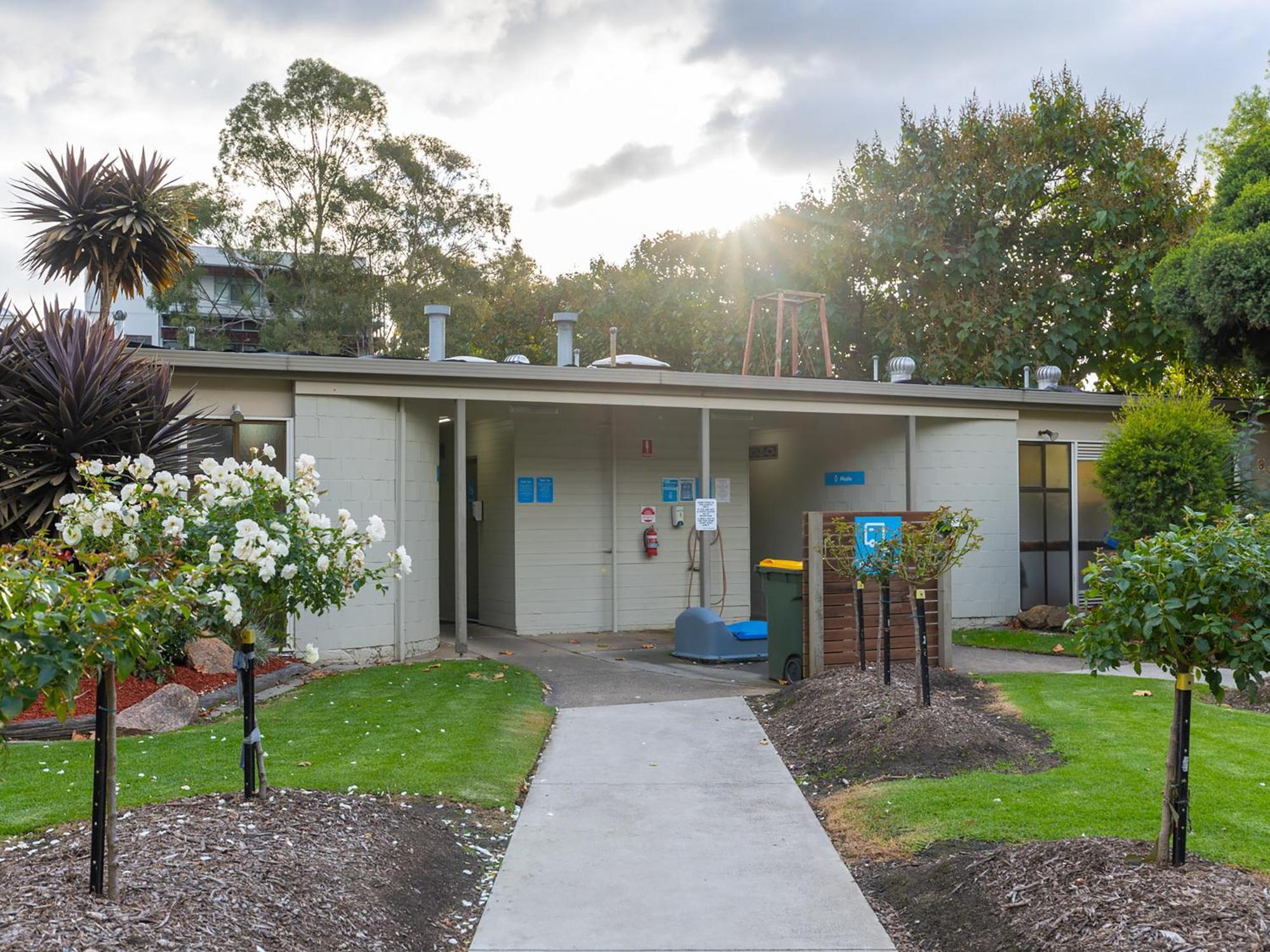 Nrma Bairnsdale Riverside Holiday Park Buitenkant foto