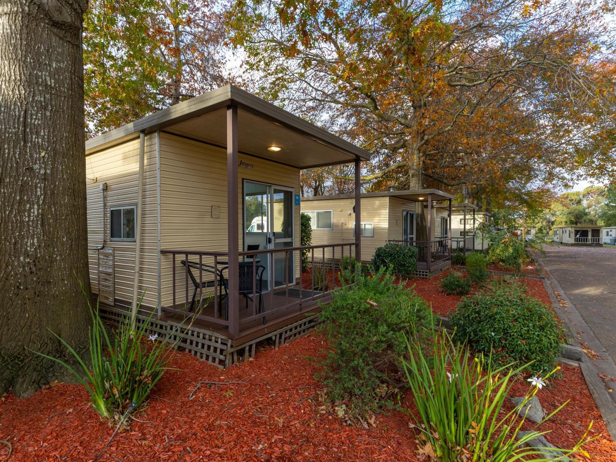 Nrma Bairnsdale Riverside Holiday Park Kamer foto