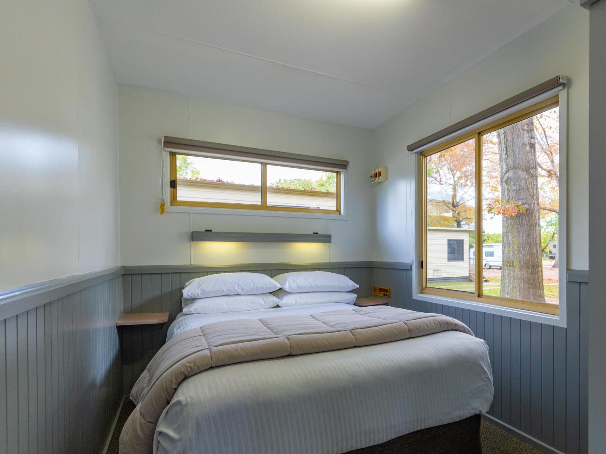 Nrma Bairnsdale Riverside Holiday Park Kamer foto