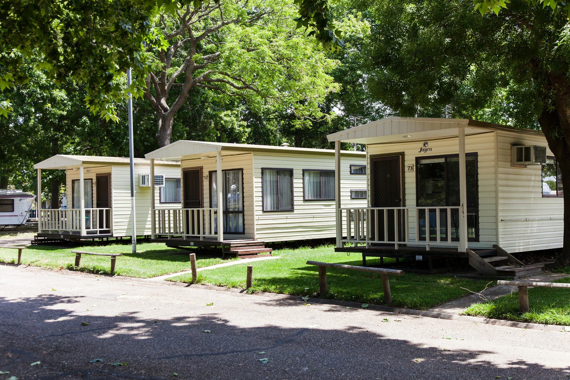 Nrma Bairnsdale Riverside Holiday Park Buitenkant foto